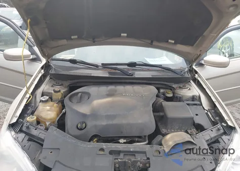 2013 Chrysler 200 Touring z USA, uszkodzony, nr VIN 1C3CCBBG2DN703591